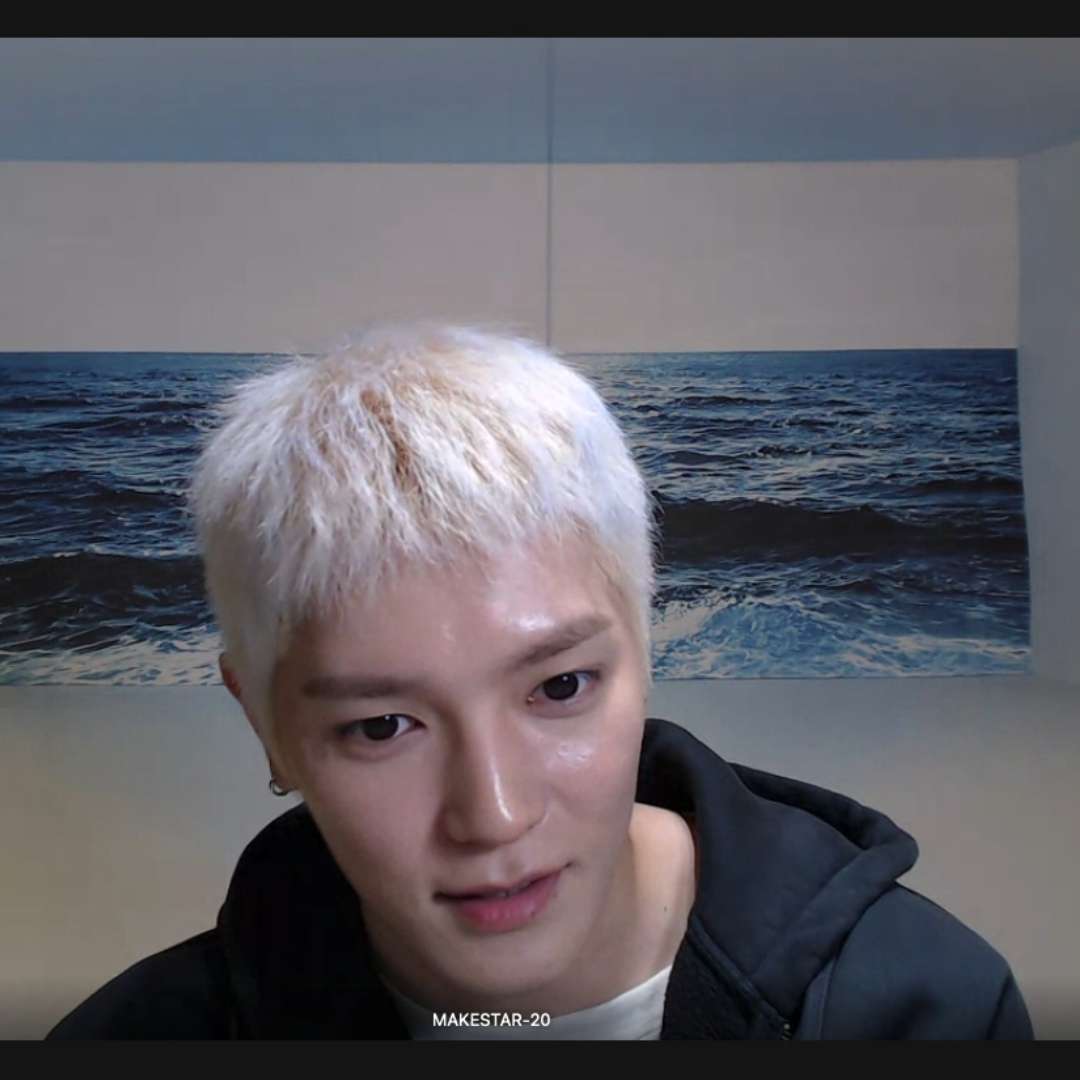 0027O0's tweet photo. 날티얼굴에 그렇지못한표정 https://t.co/wulb0JR1J6