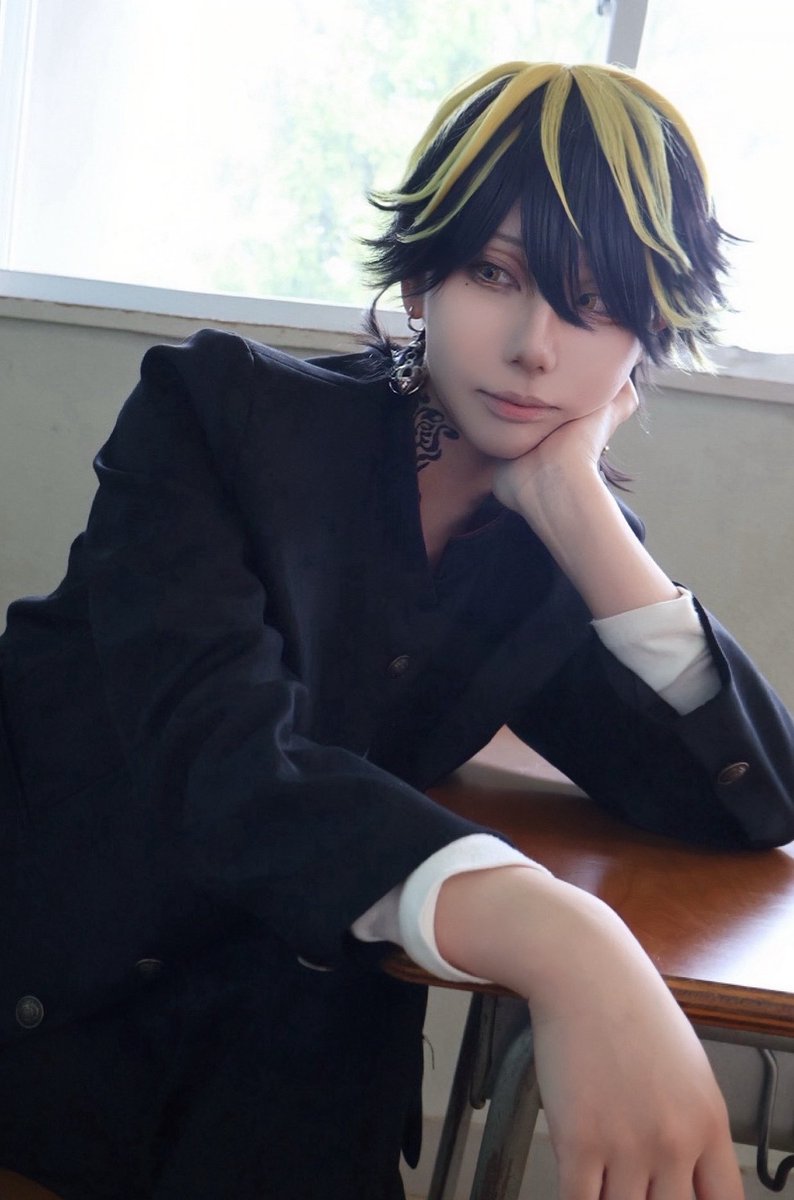 Utta_0808's tweet photo. cosplay/羽宮一虎

──隣の席

#ヒロノット #38はぴcos https://t.co/xFHIU0omgr