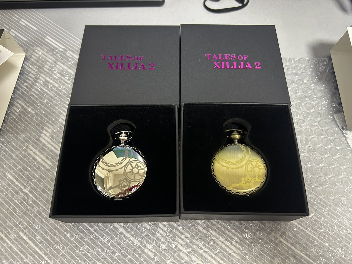 Nagienu's tweet photo. 今日やっと届いたべさ…
ちょうかっけえ…
#テイルズオブエクシリア2
#TOX2 https://t.co/Y8jtvwjcrA