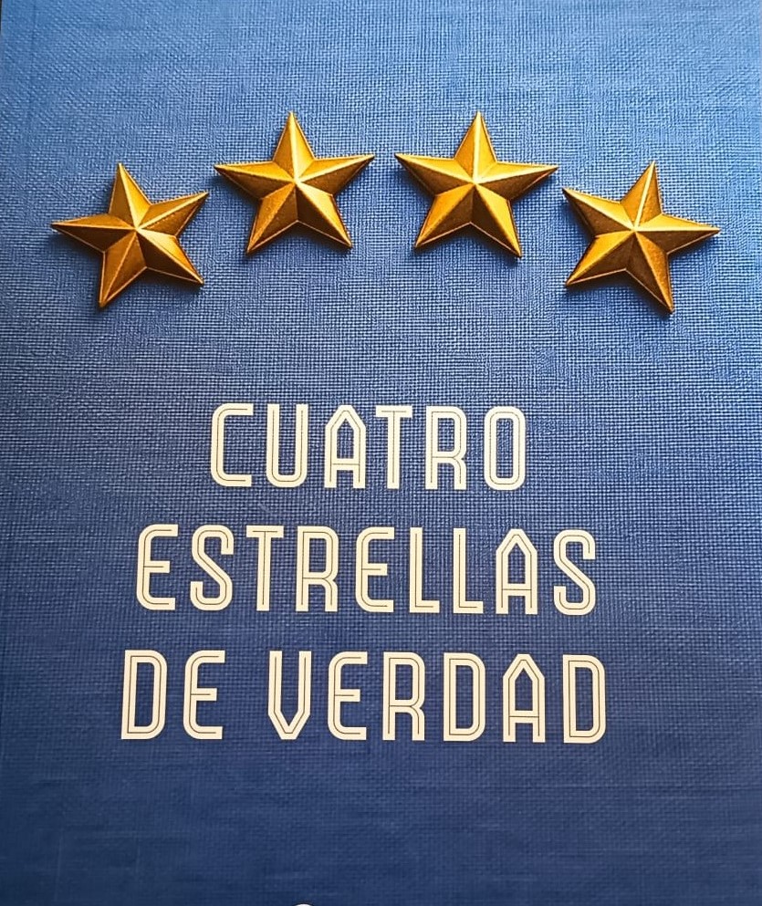 tuneluy's tweet photo. Un tema que reaparece cada 4 años: las estrellas de la camiseta celeste.
Pierre Arrighi, escritor uruguayo radicado en Francia, nos cuenta "la verdad de la milanesa" con argumentos y documentos, en entrevista con @Bloovier 
https://t.co/cAGn0MrtMa https://t.co/kdepHr4xQg