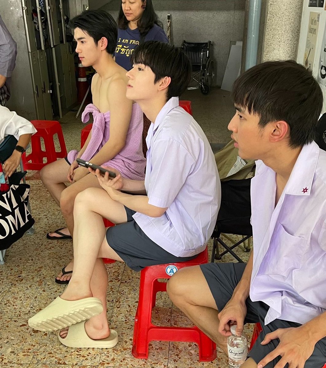 yuyee1122's tweet photo. แล้วดูจริตนั่งไขว่ห้างเพิ่นนะ5555555555 https://t.co/3L6w8CCZkc