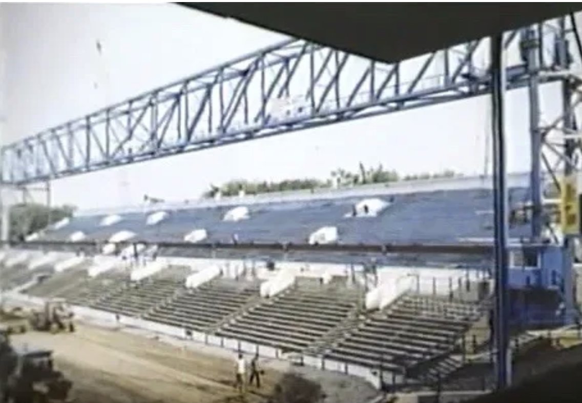 Dunsbyowl's tweet photo. #swfc Infastructure ! Summer 1992, a 3 month job at a cost of 2 million pounds. At the time the longest  steel girder of its kind in England - 125 metres long. In addition 18 miles of undersoil heating was installed under the Hillsborough pitch. #sheffield https://t.co/VYKoxRJnLo