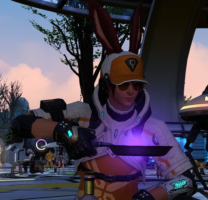 ClayMooreXIV's tweet photo. Sorry for being quiet for some time. I recently started a new job and the training and more so the hours as I get set into my role. But I hope to do some stuff soon. I have been grinding the relics mostly to just earn the glam and mounts. For now have some orple. https://t.co/zLIFGUdWjN