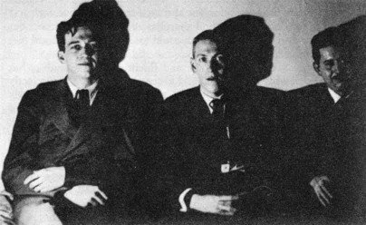 pickmansmodel__'s tweet photo. У 1928 році на світ з’явилося, певне, найвідоміше оповідання Говарда Філіпса Лавкрафта — «Поклик Ктулху», яке без применшень можна назвати одним із найважливіших творів химерної прози.

1/10 https://t.co/CtT4YIzxr2