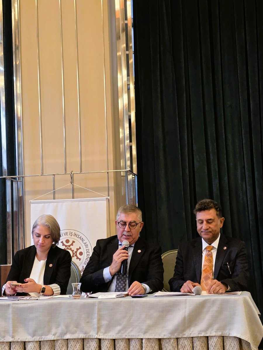 kirsiad's tweet photo. KIRSİAD, Ankara TZOB Otel’de düzenlediği “Firma Tanıtım ve İkili Görüşmeler Toplantısı” ile Kırşehirli iş insanlarını buluşturdu.

🔗 Detaylar: https://t.co/ve1rFRzVTS https://t.co/jX2jW8PNpT