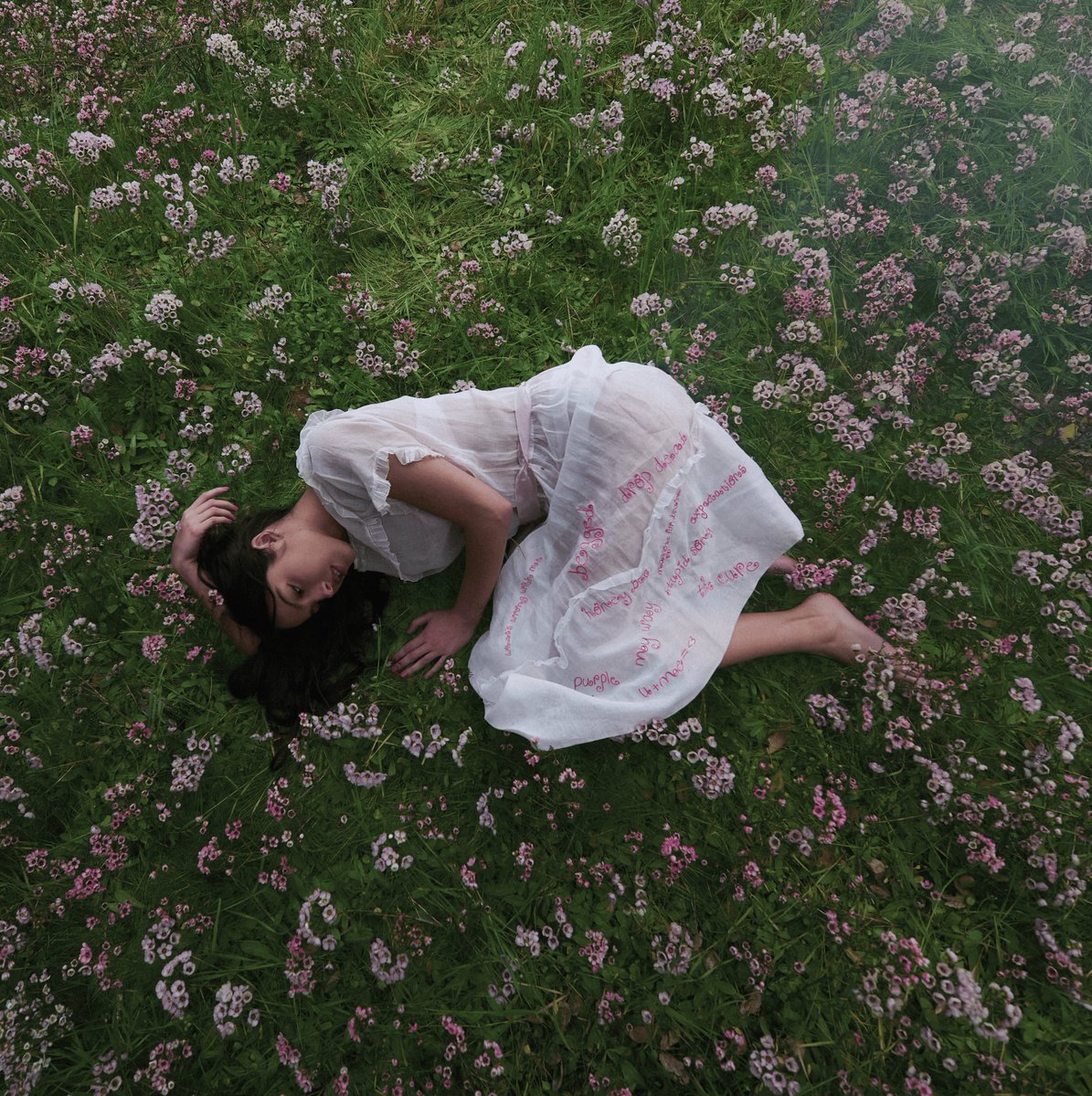 chartlivie's tweet photo. “you seem pretty sad for a girl so in love” — iTunes:

#1 Australia
#1 Austria
#1 Brazil
#1 Canada
#1 Cyprus
#1 Mexico
#1 New Zealand
#1 Norway
#1 Philippines
#1 Poland
#1 Romania
#1 Saudi Arabia
#1 Singapore
#1 Spain
#1 Taiwan
#1 Turkey
#1 United Kingdom
#1 United States

Total: 18 #1’s.