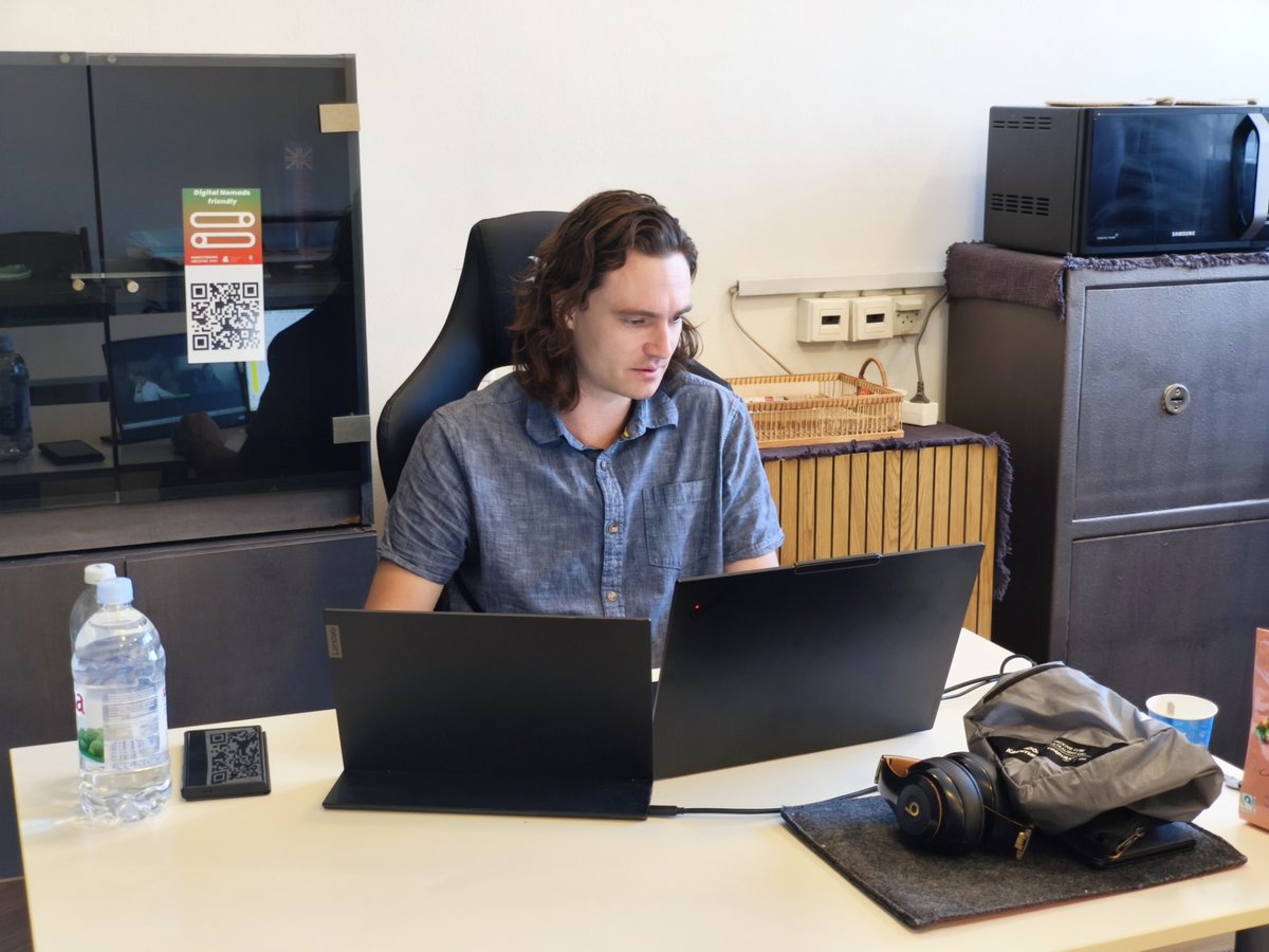 DubrovnikLong's tweet photo. Today we may have set a new record at our co-working space in TUP! 🌍💻 We've welcomed digital nomads from across Europe, the United States, South America and every corner of Asia, but today we had a digital nomad working from New Zealand, around 18,000 kilometres from #Dubrovnik https://t.co/YpbTqAOLX7
