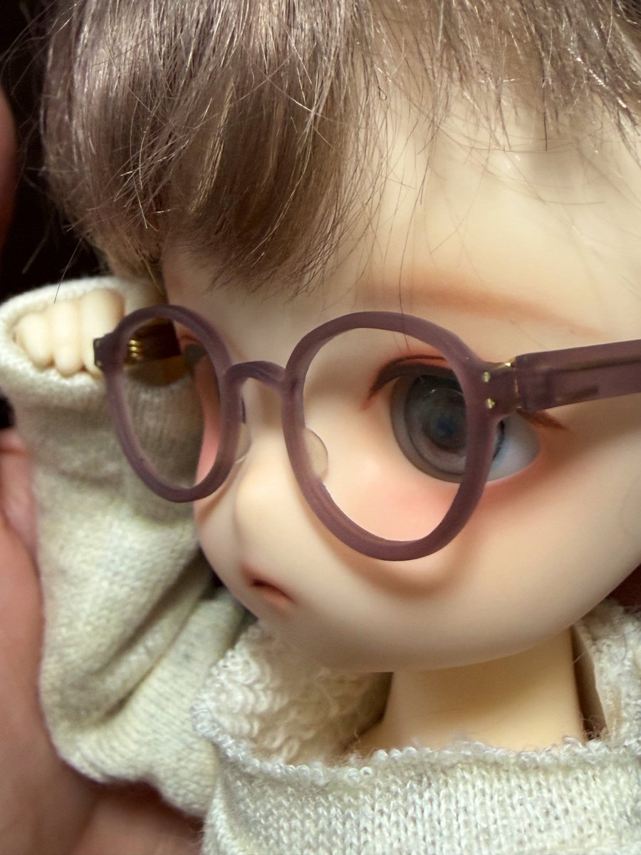 nico_miniature's tweet photo. かわええ〜♡
#cocoentopia に向けて #tinyfox メガネを改良しました👓
鼻当ての位置を下の方にしたので、良い位置でかけられます👍
サイズとブリッジの位置も調整して、まさにこの子のためのメガネを作りました✨
@cocoentopia
@mamejistudio
#まめじっこ https://t.co/4tJd8fxuMx