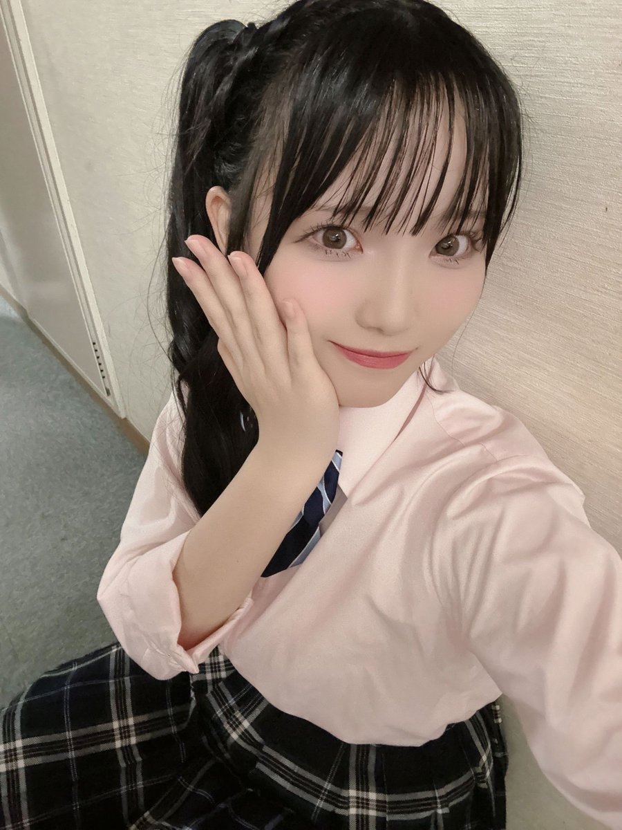 つんつん👉🏻👈🏻 おはつん🎗️ #STU48 #岡村梨央