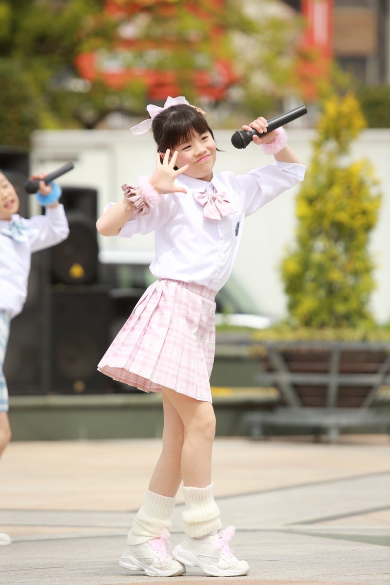 hitumabushihann's tweet photo. 2026.04.05 MAHA-G、JR岐阜駅前 信長ゆめ広場。
Luciole (リュシオル) の みのり ちゃん。
#Luciole #リュシオル
#本巣市キッズアイドル
#JR岐阜駅前信長ゆめ広場 https://t.co/V7zMuwjieY