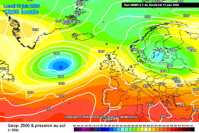 ElTiempoNavarra's tweet photo. Previsión del modelo meteorológico británico #UKMO @metoffice para sábado, domingo, lunes y martes
Férrea cresta anticiclónica sobre #Navarra lo que garantiza #Calor duradero en la comunidad #Foral
El lunes se rebajará algo el calor por el #Cierzo , pero volverá después 1/2 https://t.co/XeFekrhXrz