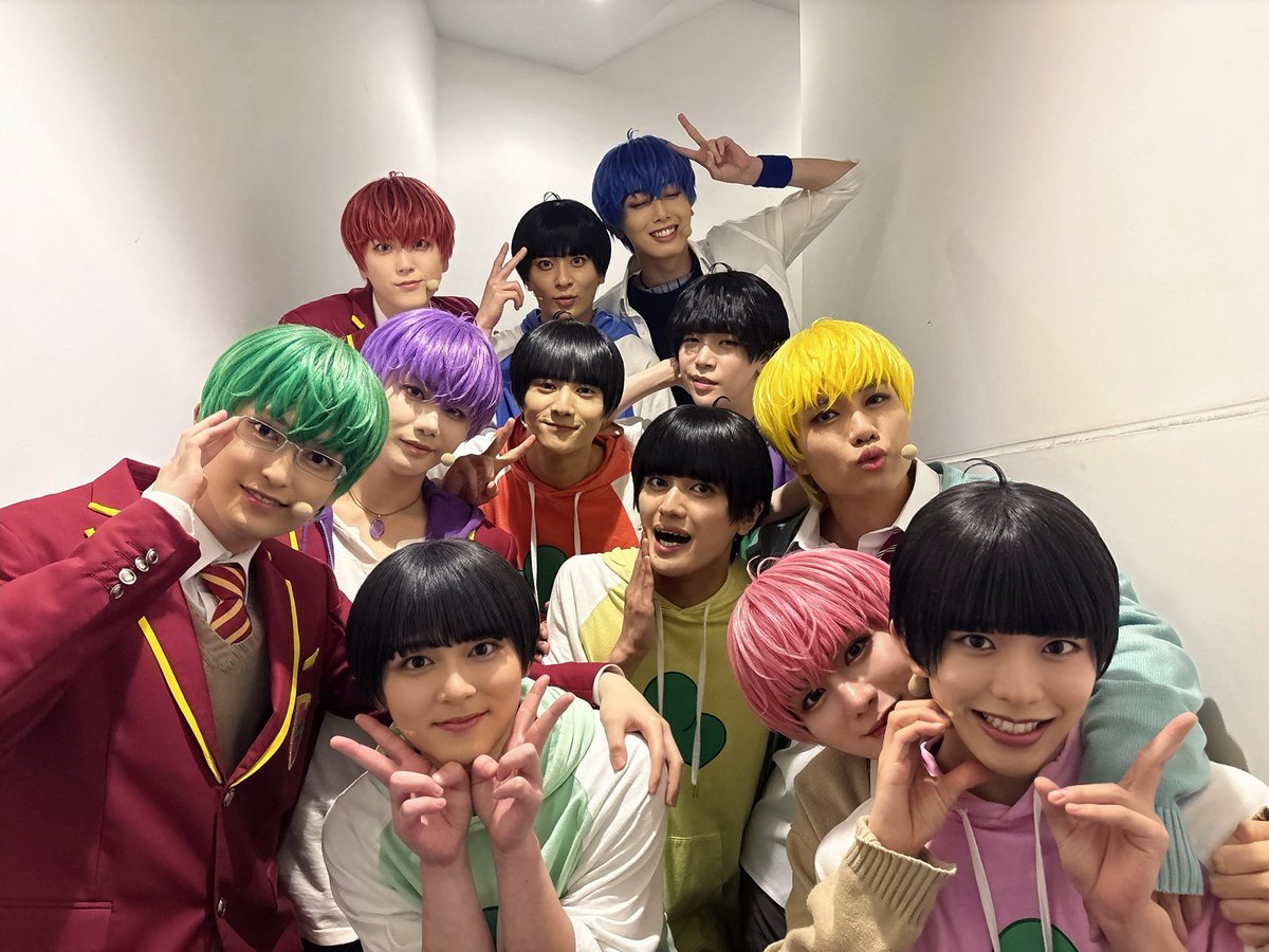 matsu0801ken's tweet photo. 『おそ松さん on STAGE～SIX MEN'S SHOW TIME～2nd SEASON 2』

初日にご来場頂きまして
誠にありがとうございました。
映画と共に盛り上がっていきたいですね。

明日からも楽しんでいきます。
#松ステ https://t.co/Kz2IsLyOwi