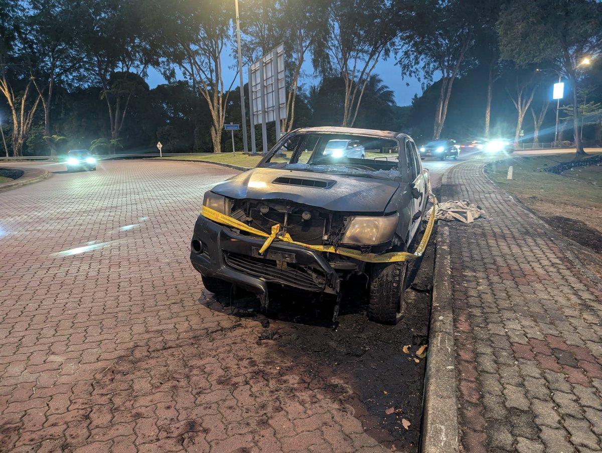 azrie_esp's tweet photo. @EddyHafiz MBSA belum tarik lagi,bau diesel kuat lagi https://t.co/r23IWPlL7n