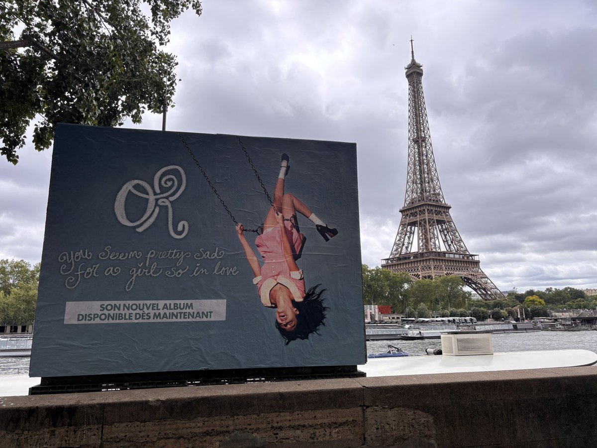 wonderlivs's tweet photo. OLIVIA WALL IN PARIS <3 https://t.co/FbX1J8SJmT