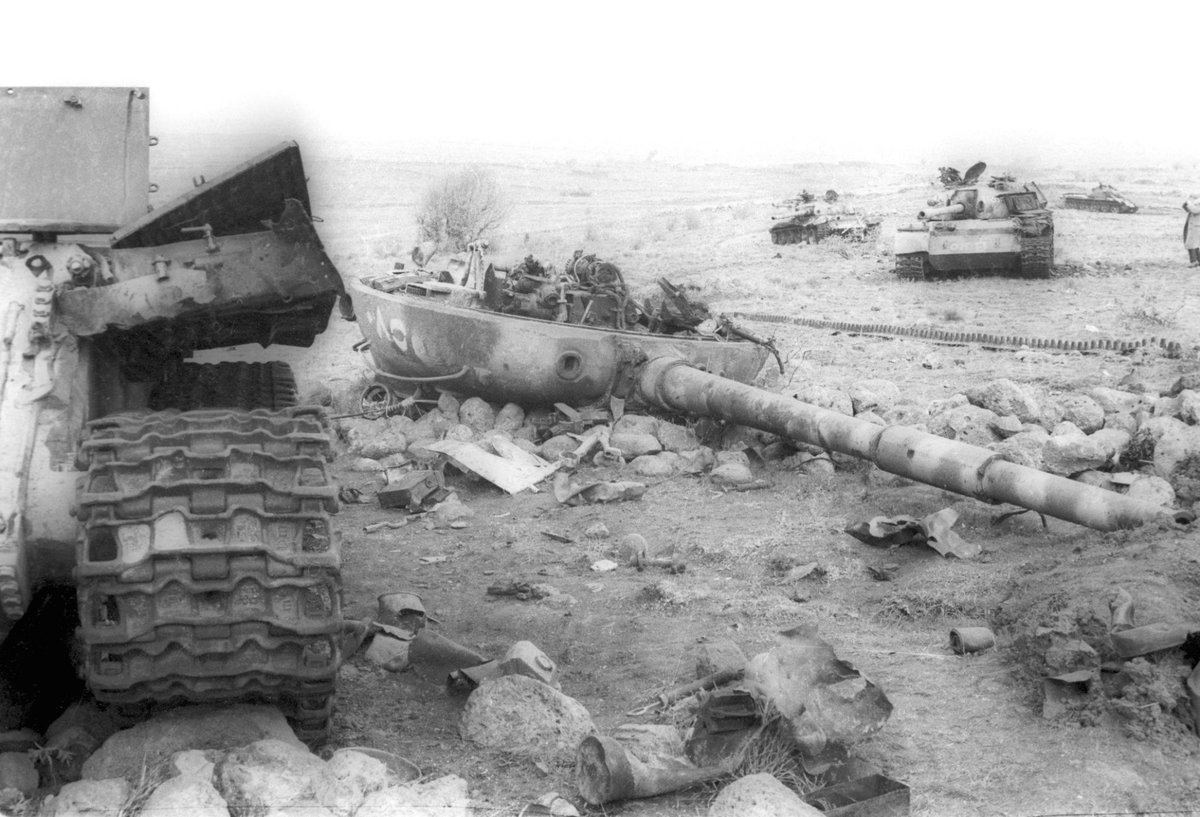MathieuMorant's tweet photo. Syrian T-62 (number 570 on the turret), somewhere on the Golan Heights 
(archives from the National Library of Israel).
https://t.co/PgKlhtGORI https://t.co/TtuHWJEtT5