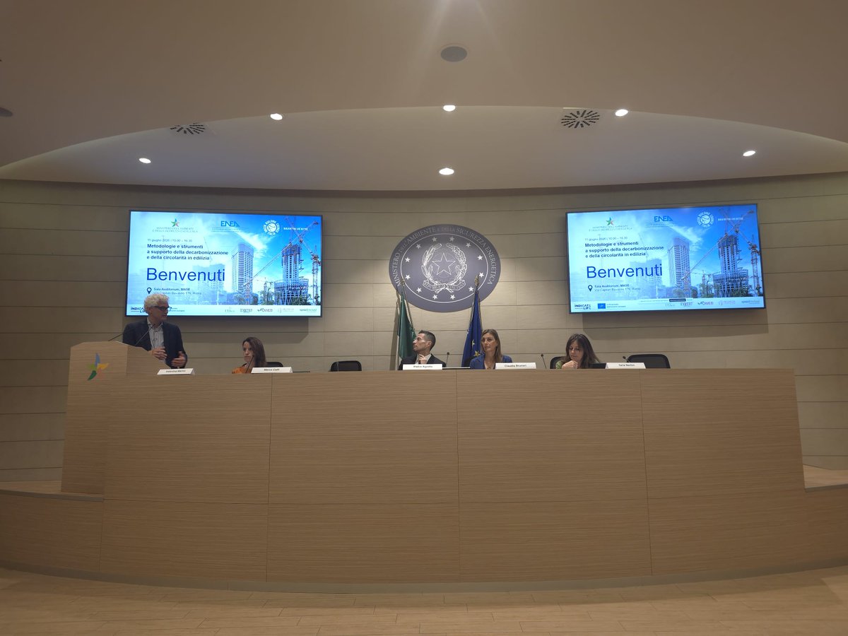 GBCItalia's tweet photo. Nella giornata di ieri, GBC Italia, con il direttore Marco Caffi, ha guidato il confronto tra imprese, PA, associazioni e mondo accademico presso la sede del @MASE_IT a #Roma 
👇
https://t.co/CG7Ew9FMbH https://t.co/RdhKoiQMlO