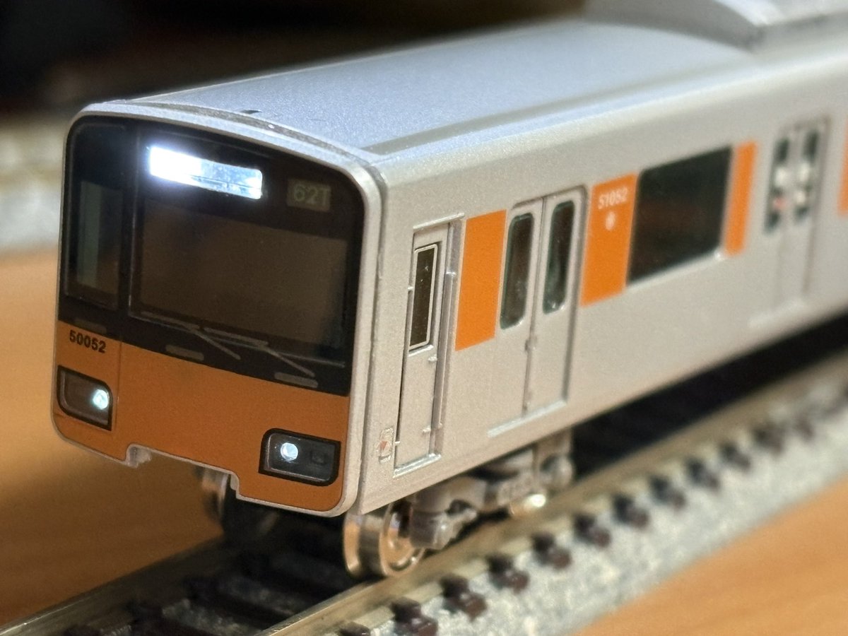 _Super_Anmothi's tweet photo. 超ジャンク電車買ったので取り敢えず行先だけ点灯にした https://t.co/U44jaZ7VR7