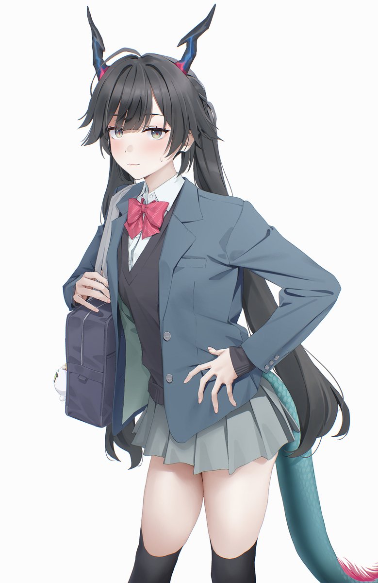 ZEUS1858322's tweet photo. 20代企業職員に学生服を着せるなどといった行為 https://t.co/XLHAhlPCDD