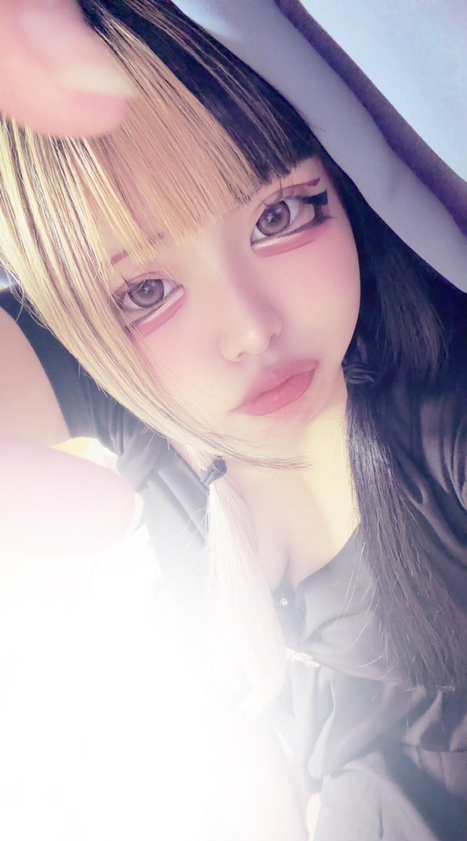 mimi22538's tweet photo. どっちが好みかな😵‍💫😵‍💫 https://t.co/D5lcMAM6Qs