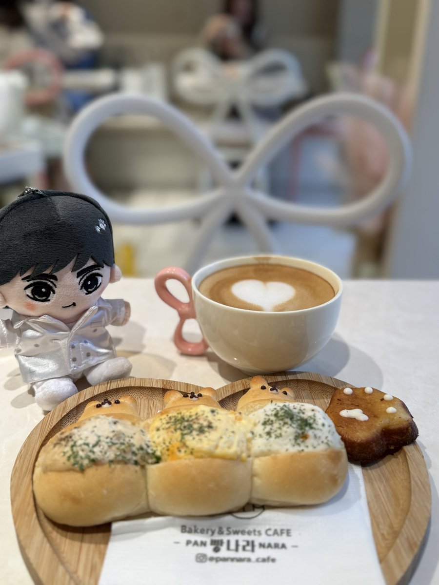 ngmpks_m's tweet photo. のえたん舞台🐯🤍惰性的ですごく優しくてどこから寂しげななおやを演じるのえたんがぴったりすぎる適役で、迫力ある場面笑える場面も涙が出る場面も全部が素晴らしかった🥲センター3列目の幸せすぎるのえたん、やっぱり大好きすぎた🐯🤍 https://t.co/lvEa4JcHbn