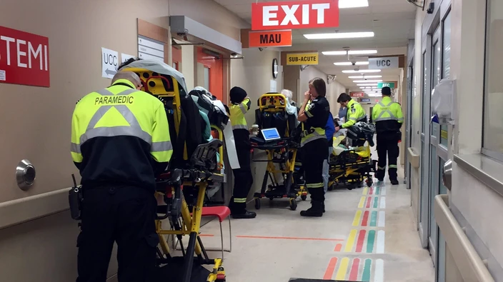 raghu_venugopal's tweet photo. Toronto ER doc here. I'm less worried about World Cup measles, norovirus and Mpox than I am about the ER patient on a regular day who waits 8-10 hours to be seen, stays 2-3 days in a hallway stretcher or who sits in agony in a chair. We have our priorities backwards. https://t.co/A6OnO0fJdf