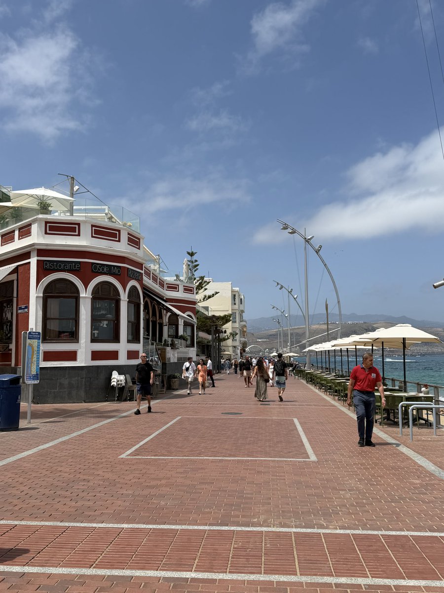 mycanaryislands's tweet photo. 30 grados en #LasCanteras ahora
#beach #playa #Holidays #sunny #canteras #LasPalmas #grancanaria #canarias #spain #españa #mycanaryislands #fblifestylechallenge #fblifestyle https://t.co/zq3EBYSqzb