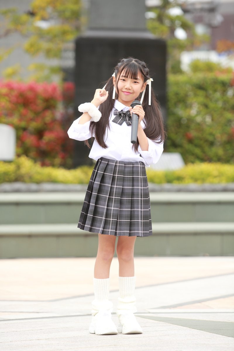 hitumabushihann's tweet photo. 2026.04.05 MAHA-G、JR岐阜駅前 信長ゆめ広場。
Luciole (リュシオル) 研修生 の ゆうぽん。①
#Luciole #リュシオル
#本巣市キッズアイドル
#JR岐阜駅前信長ゆめ広場 https://t.co/I1aXyaRJ9w