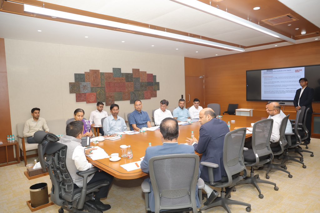 sanghaviharsh's tweet photo. Had a productive meeting with Mr. Dilip Oommen, CEO of @AMNSIndia (AM/NS India), and Mr. Amit Harlalka, CFO of AM/NS India.

Discussed opportunities to further strengthen Gujarat’s industrial growth, enhance the ease of doing business, and explore avenues for investment, innovation, and employment generation. Such collaborative engagements continue to reinforce Gujarat’s position as a preferred destination for world-class industries and sustainable economic development.