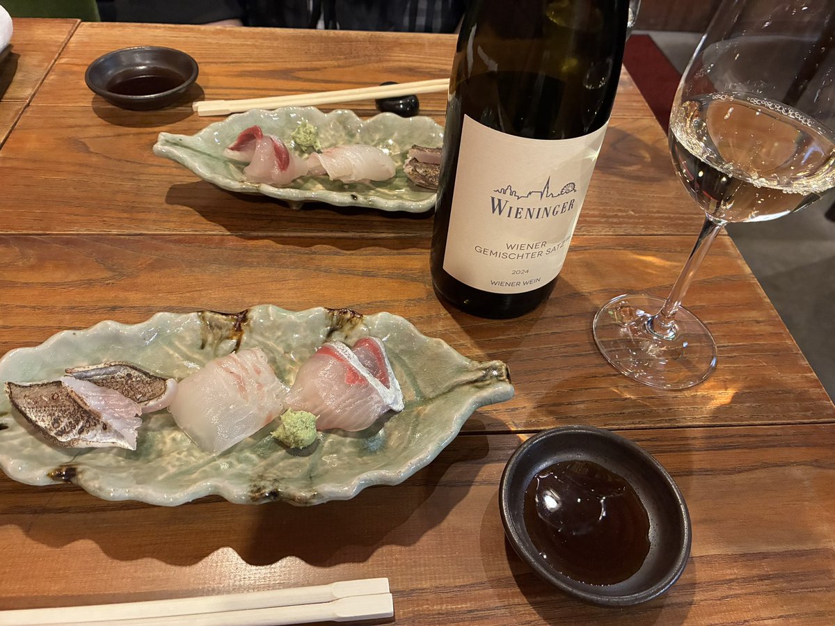 SteelNose's tweet photo. 嫁の誕生日に飲みに来ました
part1 https://t.co/qK4QLFrMkR