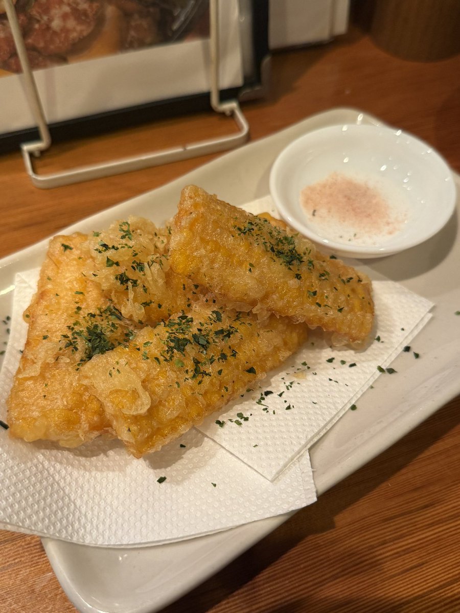 ts1200k's tweet photo. 今日はアンドのママと春夏冬（あきない）
とうもろこしの天ぷら
つくね
焼き鳥各種
今日も美味しいー！^_^ https://t.co/kGroUH565J