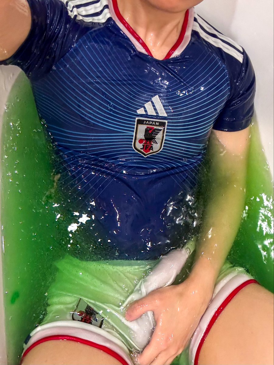 home_runboy's tweet photo. ⚽️💦 https://t.co/sTh2jimErx