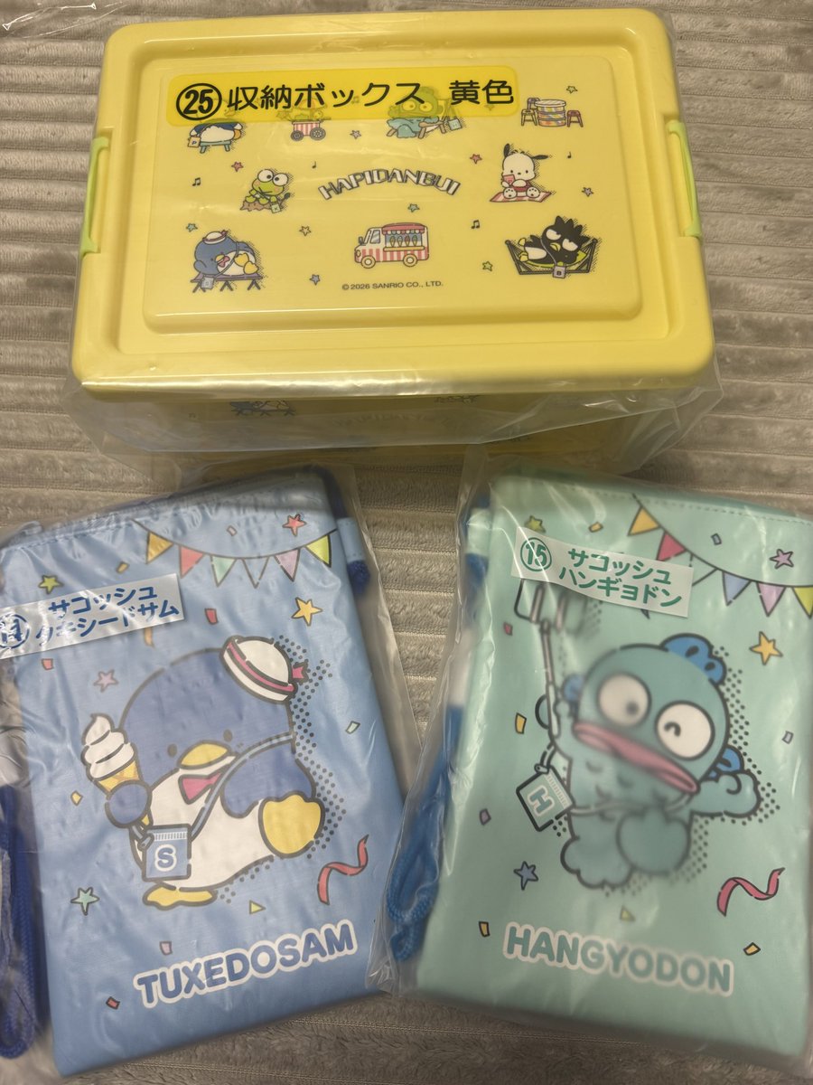 ohagi3045's tweet photo. 皆可愛いけど、ポチャペクかイラストでポチャッコが持ってる赤マフラータオルが欲しかったんだよ〜 https://t.co/VFCOlsiUDd