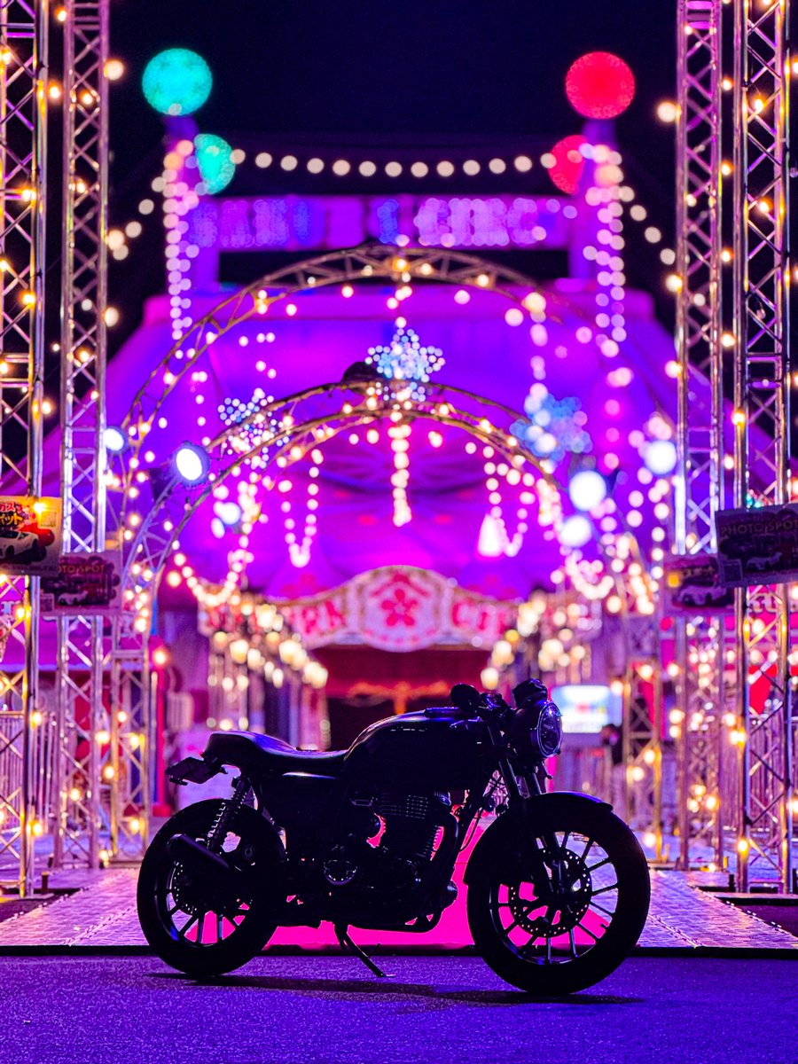 0906Ds's tweet photo. ナイツー🎪 https://t.co/sjEOm8DOSo