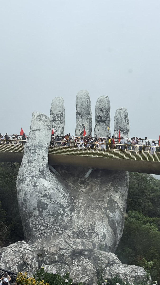 PNDMMH's tweet photo. @meets_vietnam ダナンのサンワールドで絶叫マシンや絶景を楽しみ、ホイアンの幻想的なランタンの街並みを散策。本場の美味しいベトナム料理と、大満足の新鮮なシーフードを心ゆくまで堪能する、最高のベトナム満喫旅にしたい！ https://t.co/8QDY2uM174