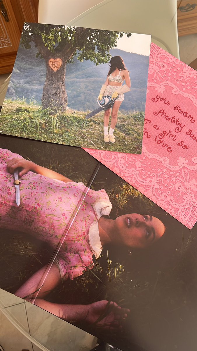 ikerllamass's tweet photo. podemos hablar de lo chula que es esta variante la mejor.

Olivia Rodrigo #oliviarodrigo #youseemprettysadeforagirlsoinlove https://t.co/ziei82FHWp