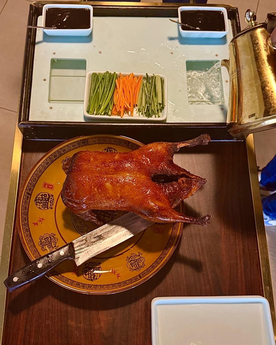 0001Chuck's tweet photo. Peking duck 🦆🦆🦆🦆 https://t.co/UO68Ng4O6Z