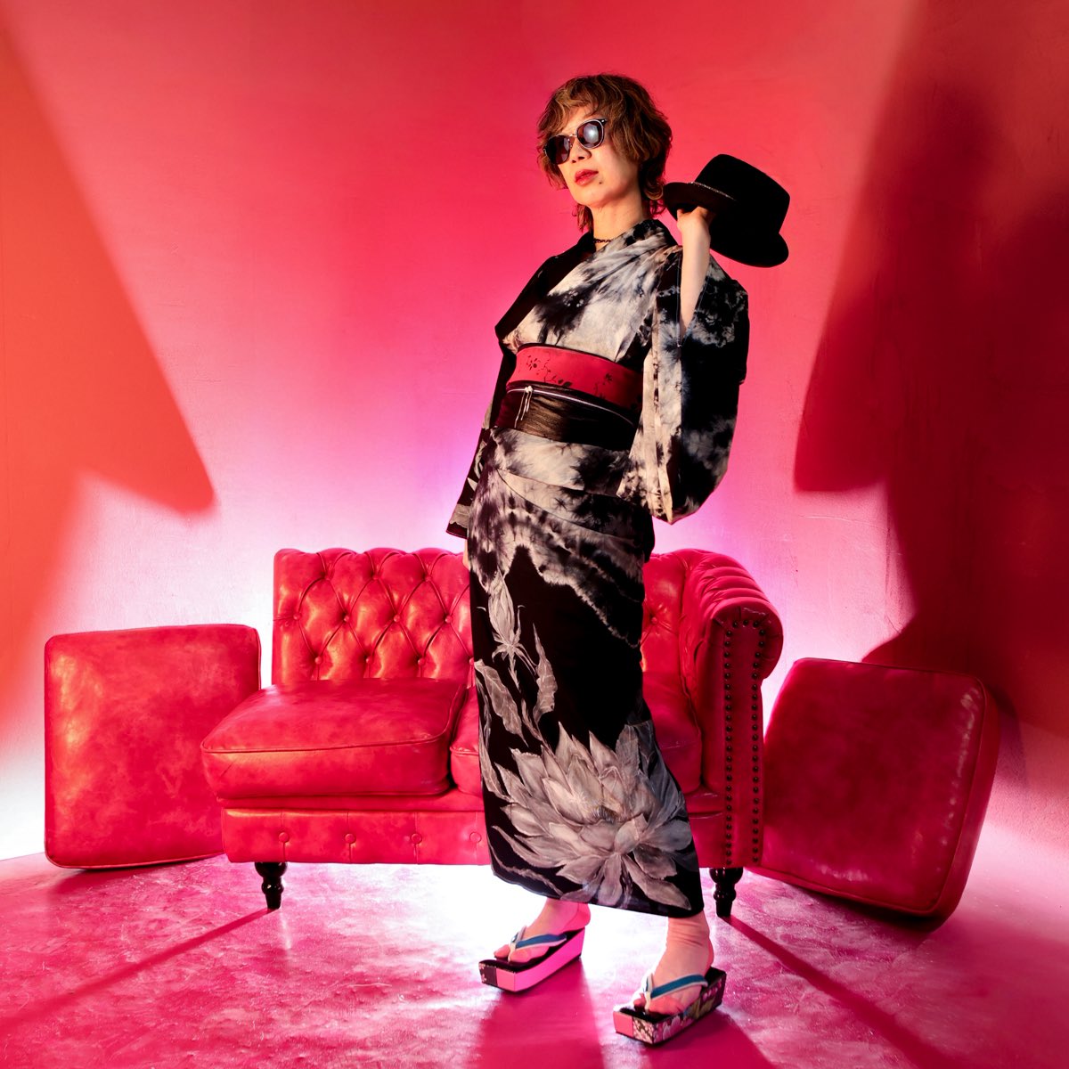 浴衣 月下 美人 with a woman utatane 浴衣 月下美人の鉄紺染分け