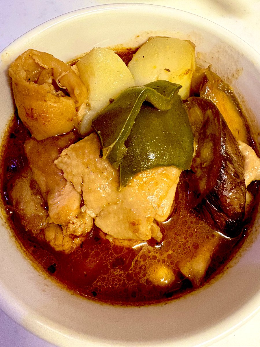 eyechan4's tweet photo. スープカレーもいいわね。 https://t.co/qgUHbVTdNh