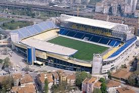 20_fenerbahce's tweet photo. Çatı sistemini değiştirip 4 kulenin olduğu yere tribün yapılmalı. @bizimfbmiz @baris_gokturk_ @Fenerbahce Eğer yapılırsa görseldeki gibi tribünler daha moder görünür. https://t.co/Uz6Tae7T5l