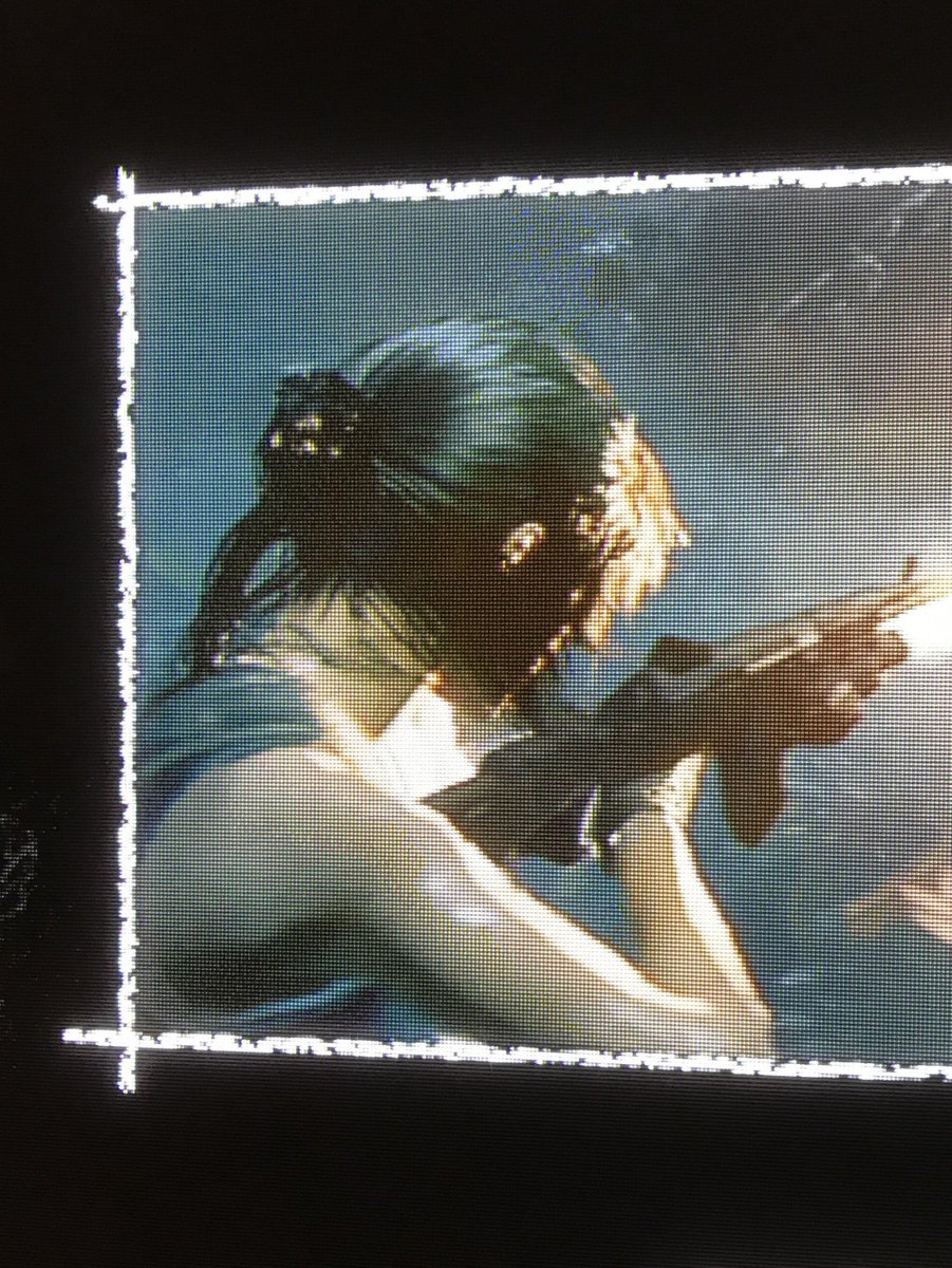 ivvanex's tweet photo. Everyone mad about Lara's shorter braid and I couldn't care less because all I want is this: https://t.co/4d7HBu2qV2