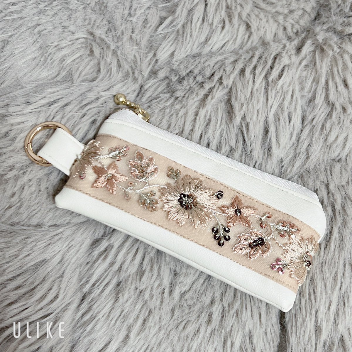 Ahiru927's tweet photo. ☑インド刺繍キーケース https://t.co/Jor6Ee8xLv