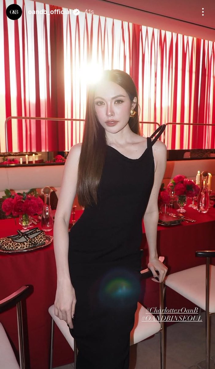 itsink_'s tweet photo. กรี้ดด สวยมากก เผลอยกมือไหว้เลยค่ะ 😭🖤✨

୨୧ — ꒰ #ชาล็อตออสติน #CharlotteAustin ꒱
#CharlottexOandB #OandBxCharlotteInKorea https://t.co/xMgYTy1wIC