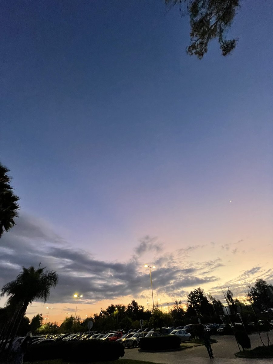 urzoc's tweet photo. Así amanece Aguascalientes México, 🇲🇽 #SomosMéxico #VivaMéxico #México #sonriemexico #buenviernes https://t.co/xOD3uSXHb5