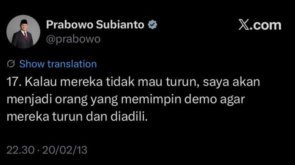 Naff___12's tweet photo. Adakah yg membersamai beliau saat demo Hari ini? 
Cc @Fahrihamzah @budimandjatmiko https://t.co/q01mSMd1Ug