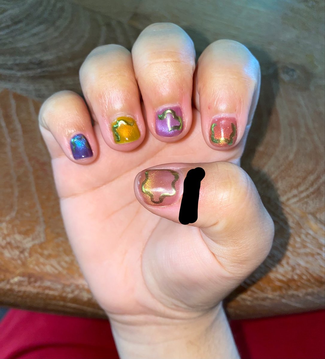 buttpack69's tweet photo. no more long nails for now. so i did a simple design on my natural nails. and now my fingers look nubbier than ever https://t.co/GJzHLHUgMJ