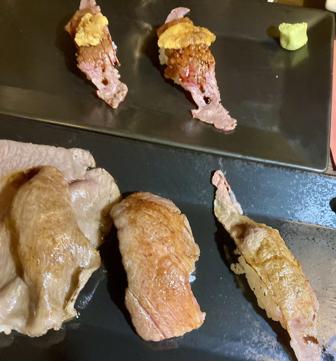 fri_it5's tweet photo. 本日の晩御飯
2年ぶりの焼肉💕
今日は本当に幸せな1日だったー😭✨✨ https://t.co/i6o95EEfEX