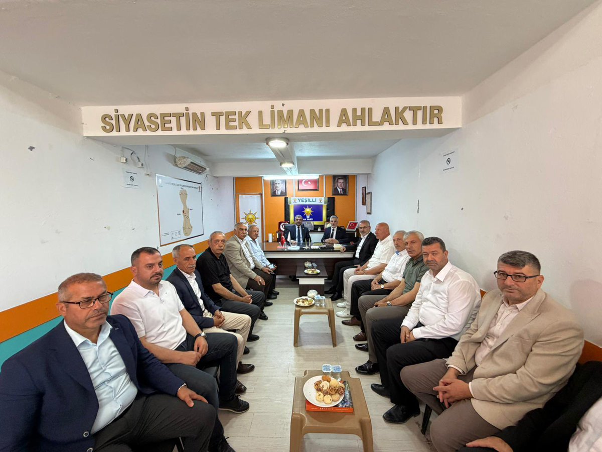 farukkilic47's tweet photo. 📍AK Parti #Yeşilli İlçe Başkanlığı 

✅ AK Parti Yeşilli İlçe Başkanlığımızı ziyaret ederek, teşkilat mensuplarımızla bir araya geldik. https://t.co/lIoh9JWBpY