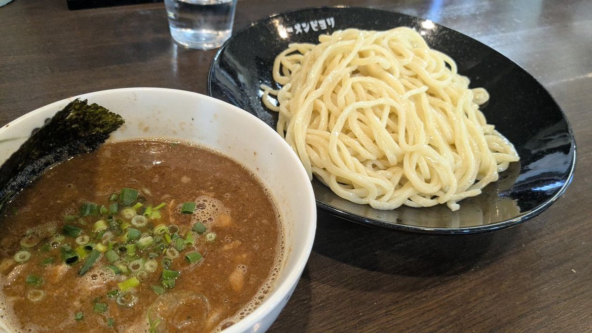 nhydeo's tweet photo. 青森市問屋町入り口の「ラーメンビヨリ」にて。
#ラーメン #青森 https://t.co/OZ1WDJuIDx