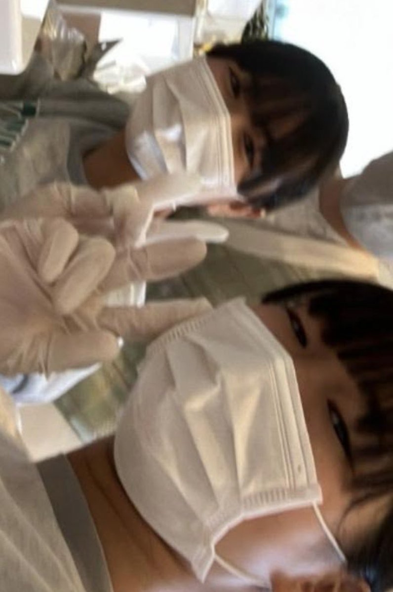 nwl3u's tweet photo. ゴム手袋とマスクは反則💕 https://t.co/RSi9USLkvD