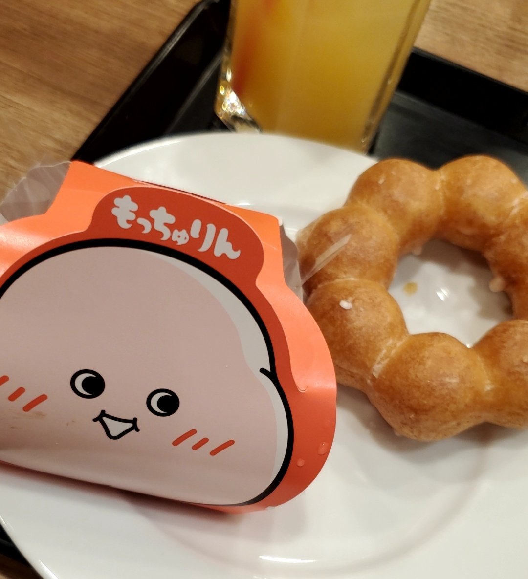 Kami_7aka's tweet photo. ねんがんッッ………！！
もっちゅりん美味しかったです🍩😇 https://t.co/a3qzkrkZH1